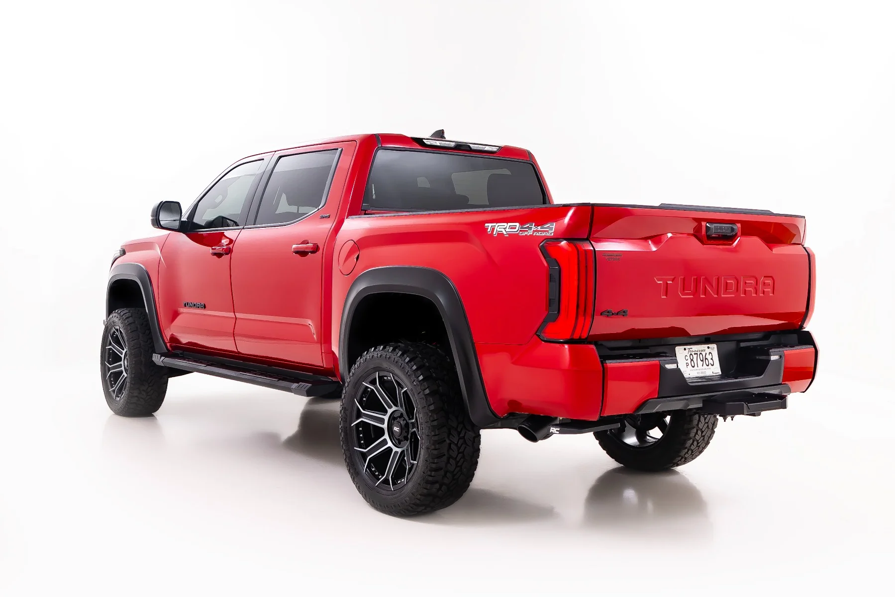 HD2 Running Boards | CrewMax | Toyota Tundra 2WD/4WD | 2022-2022 | Rough Country | SRB072291A - Image 3