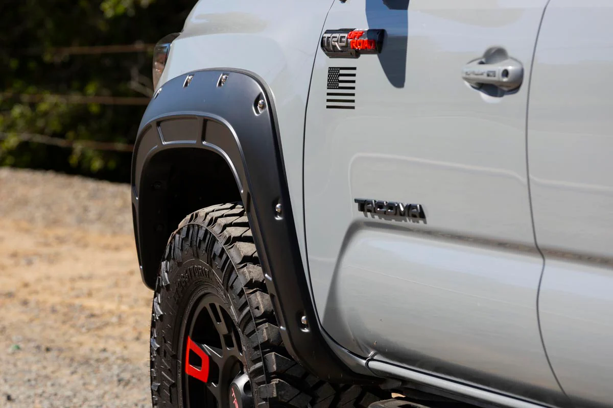 Defender Pocket Fender Flare | Toyota Tacoma 2WD/4WD | 2016-2022 | Rough Country | A-T11621 - Image 6
