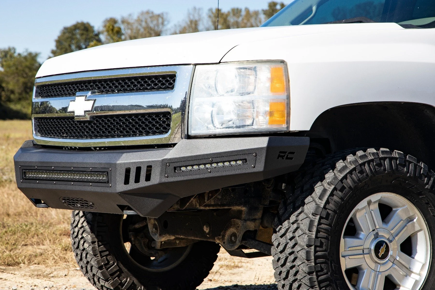 Front High Clearance Bumper | BLK LEDs | Chevy Silverado 1500 | 2007-2013 | Rough Country | 10911 - Image 5