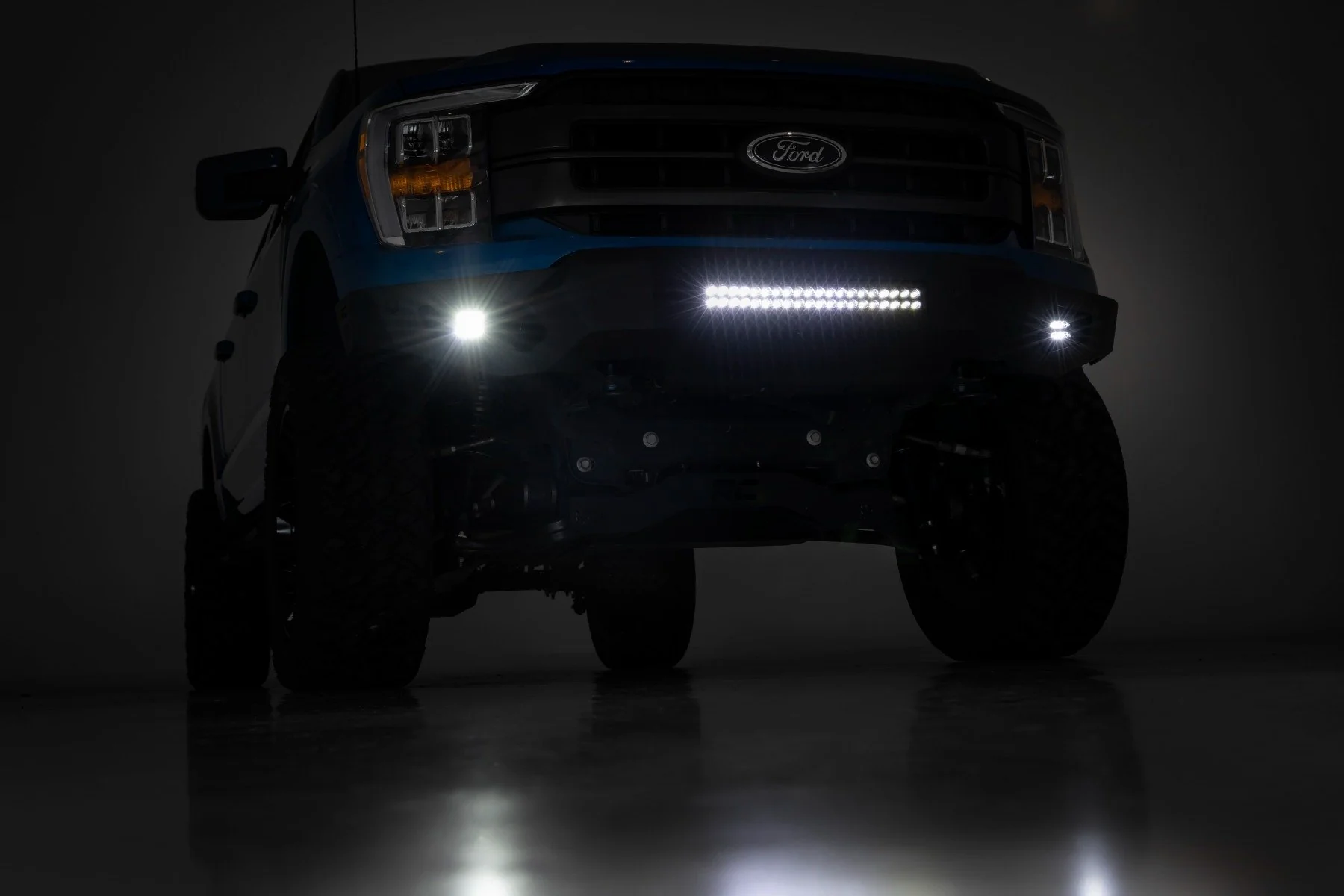 High Clearance Front Bumper | LED Lights & Skid Plate | Ford F-150 | 2021-2022 | Rough Country | 10809A - Image 5