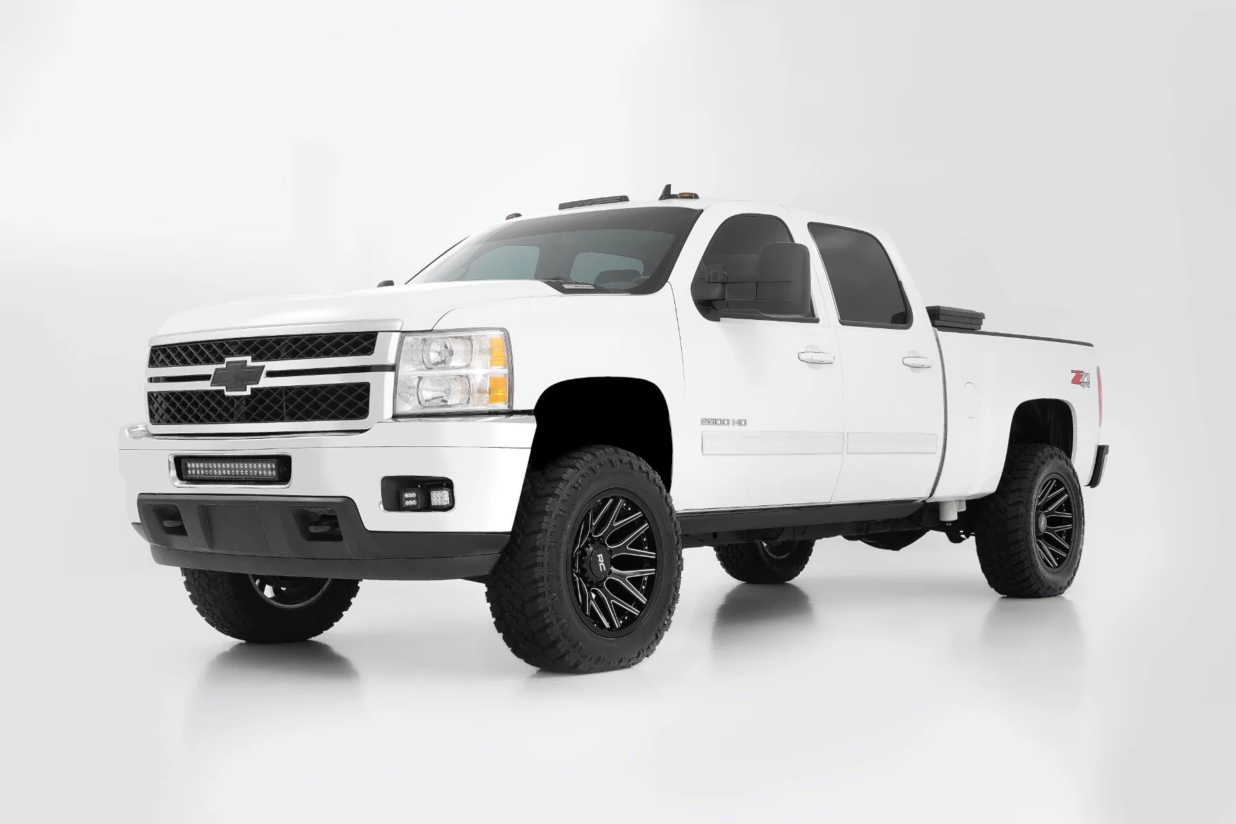 Rough Country 95 Series Wheel | One-Piece | Gloss Black Machined | 20x10 | 8x180 | -19mm | 2011-2019 | 95201006M - Image 3